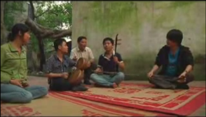 Les jeunes avec la musique traditionnelle - ảnh 1